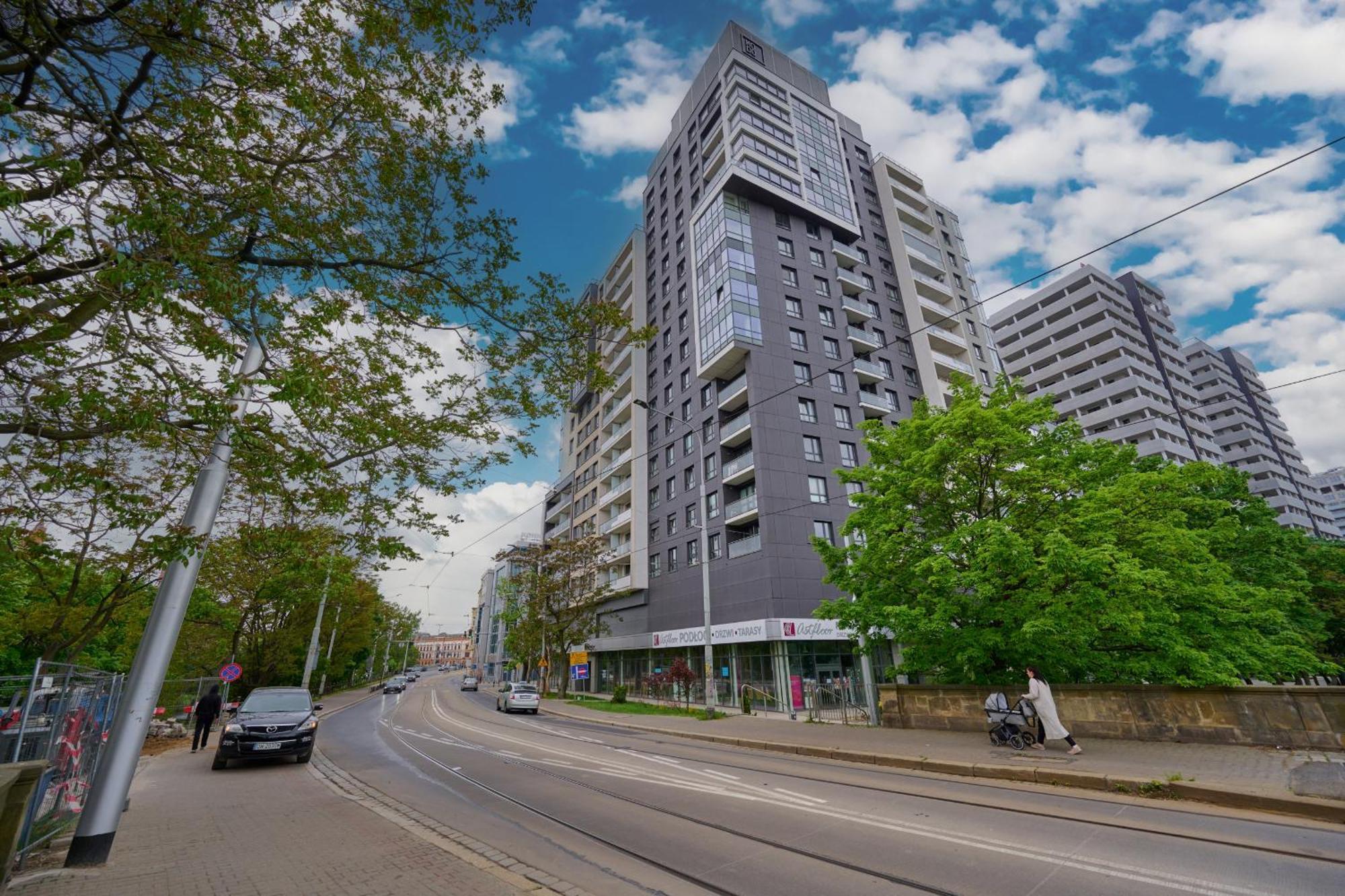 Odra Tower Apartment Center Of Wroclaw By Renters Prestige Exterior photo