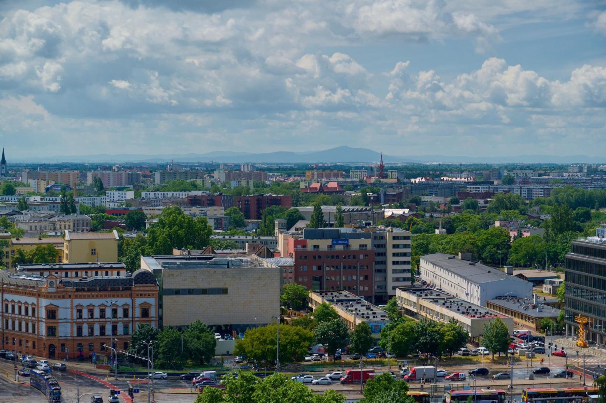 Odra Tower Apartment Center Of Wroclaw By Renters Prestige Exterior photo